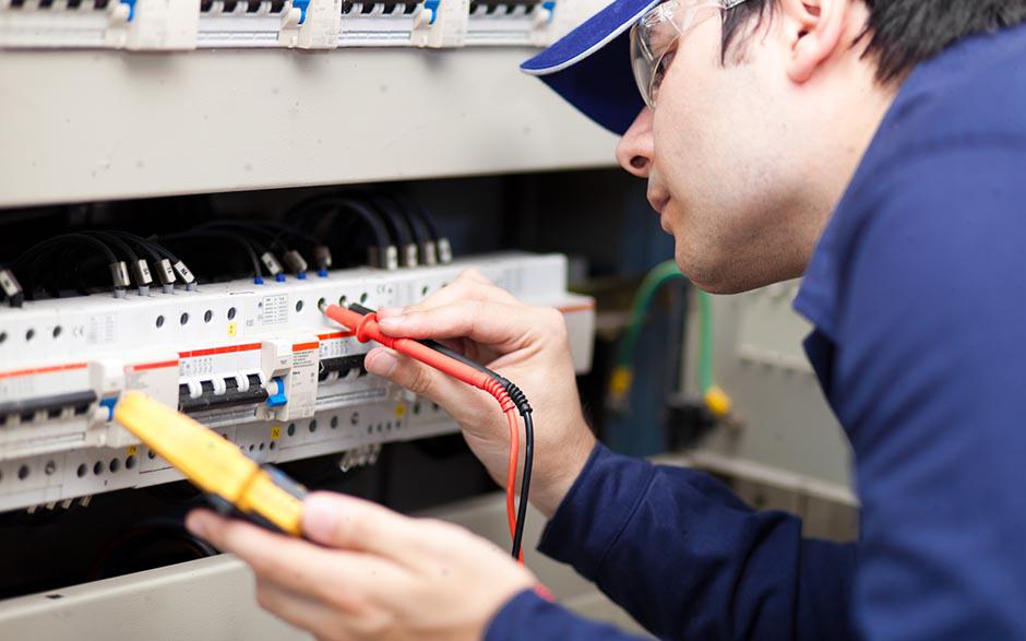 taux horaire électricien Chevreuse